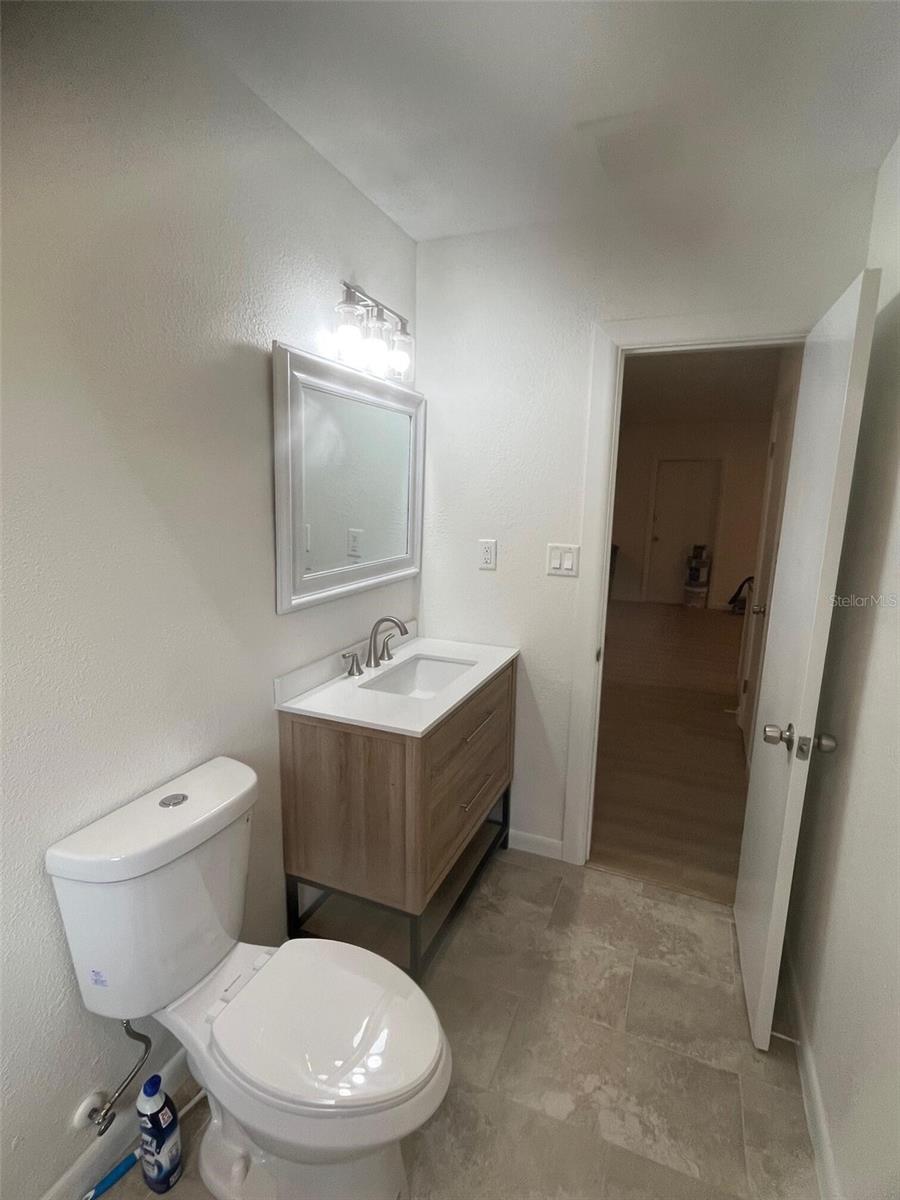 SOUTH VENICE - Residential