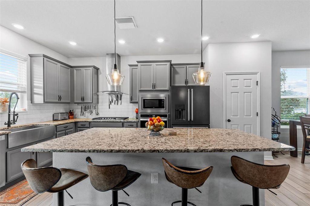Photo of 5640 Silver Sun Drive, Apollo Beach, FL 33572 (MLS # TB8425295)