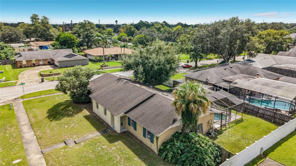 Photo of 5310 Nadine Street, Orlando, FL 32807 (MLS # O6443356)