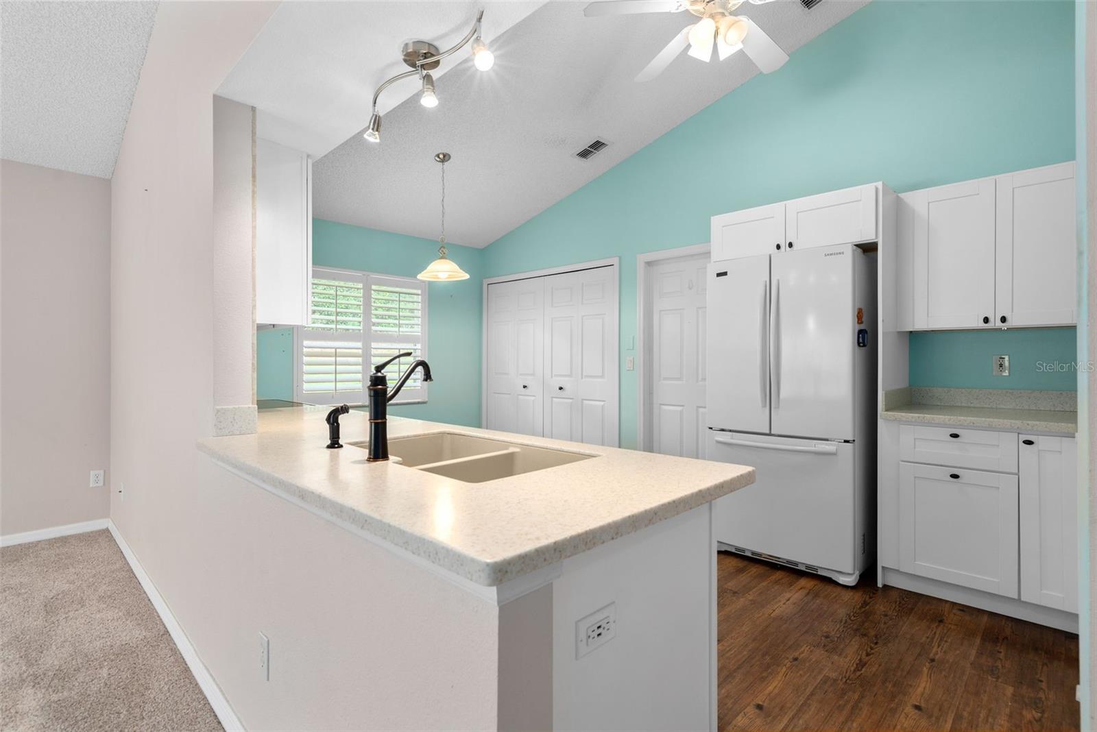 KINGS RIDGE - Residential