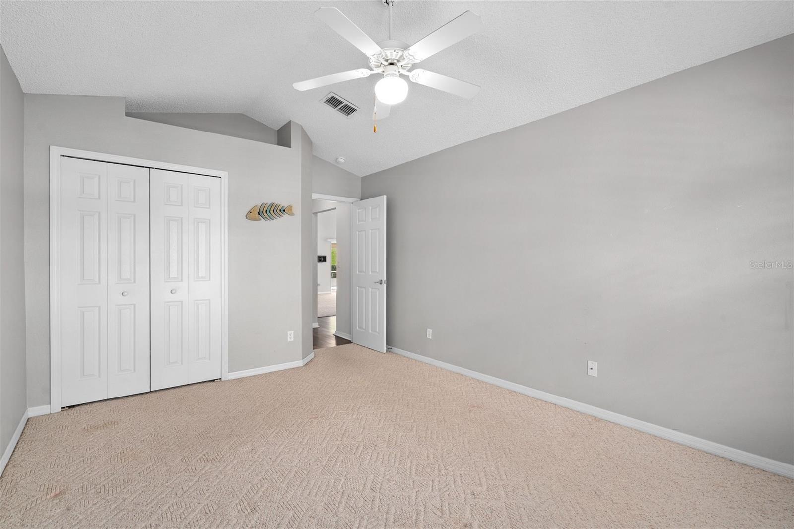 KINGS RIDGE - Residential