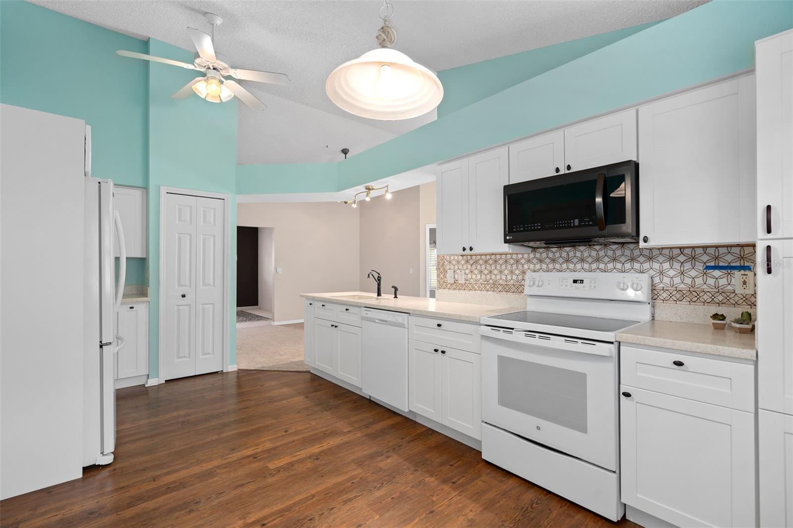 KINGS RIDGE - Residential