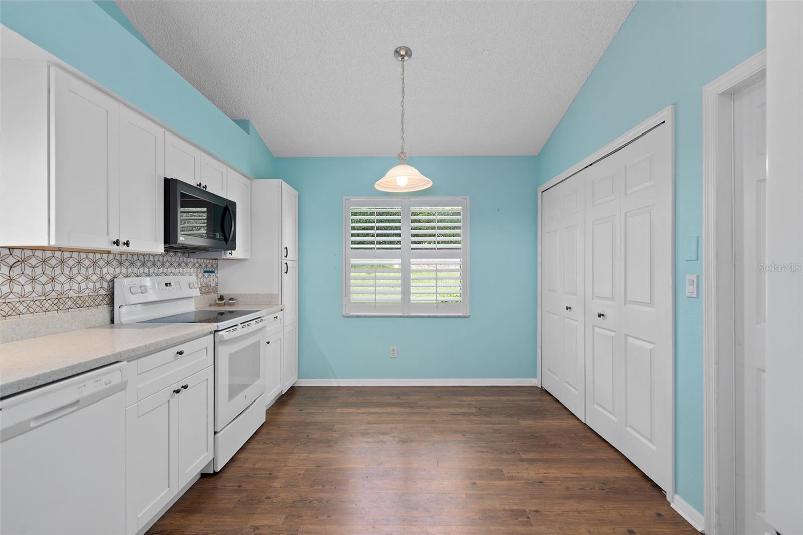 KINGS RIDGE - Residential