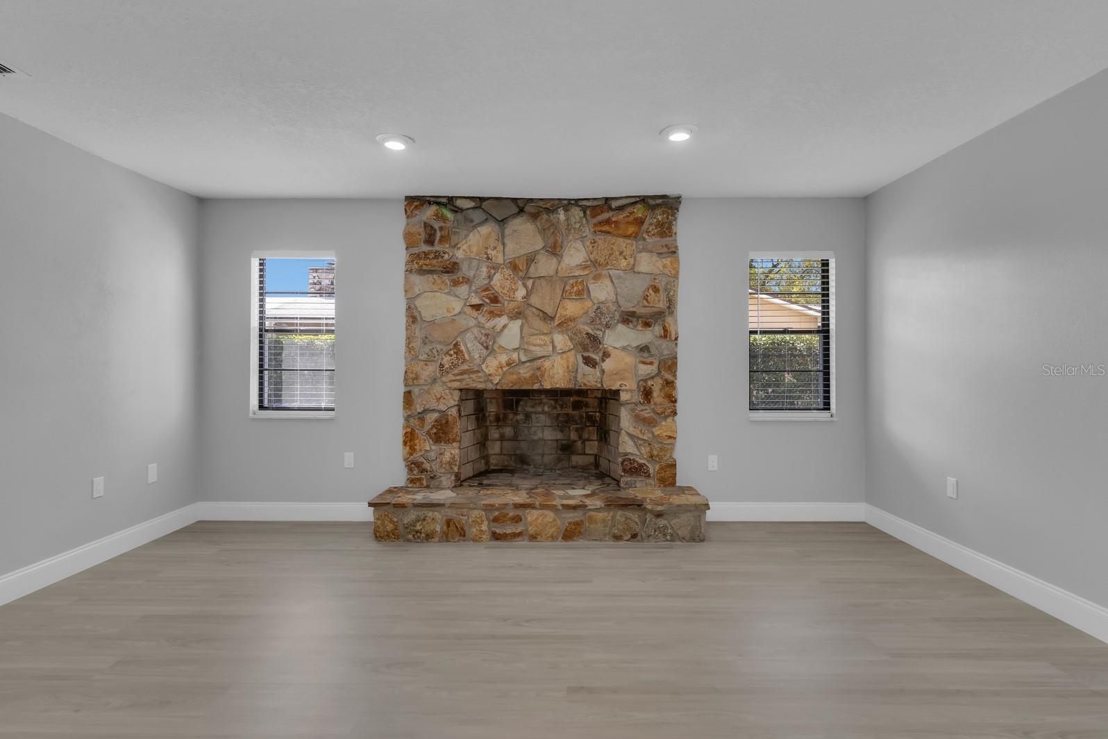 HARBOUR OAKS UNIT 1 - Residential