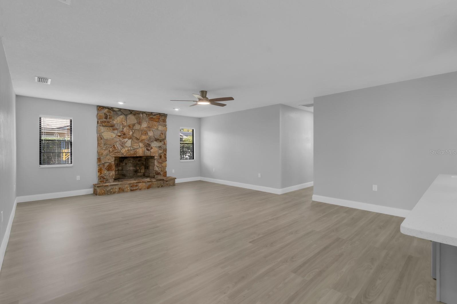 HARBOUR OAKS UNIT 1 - Residential