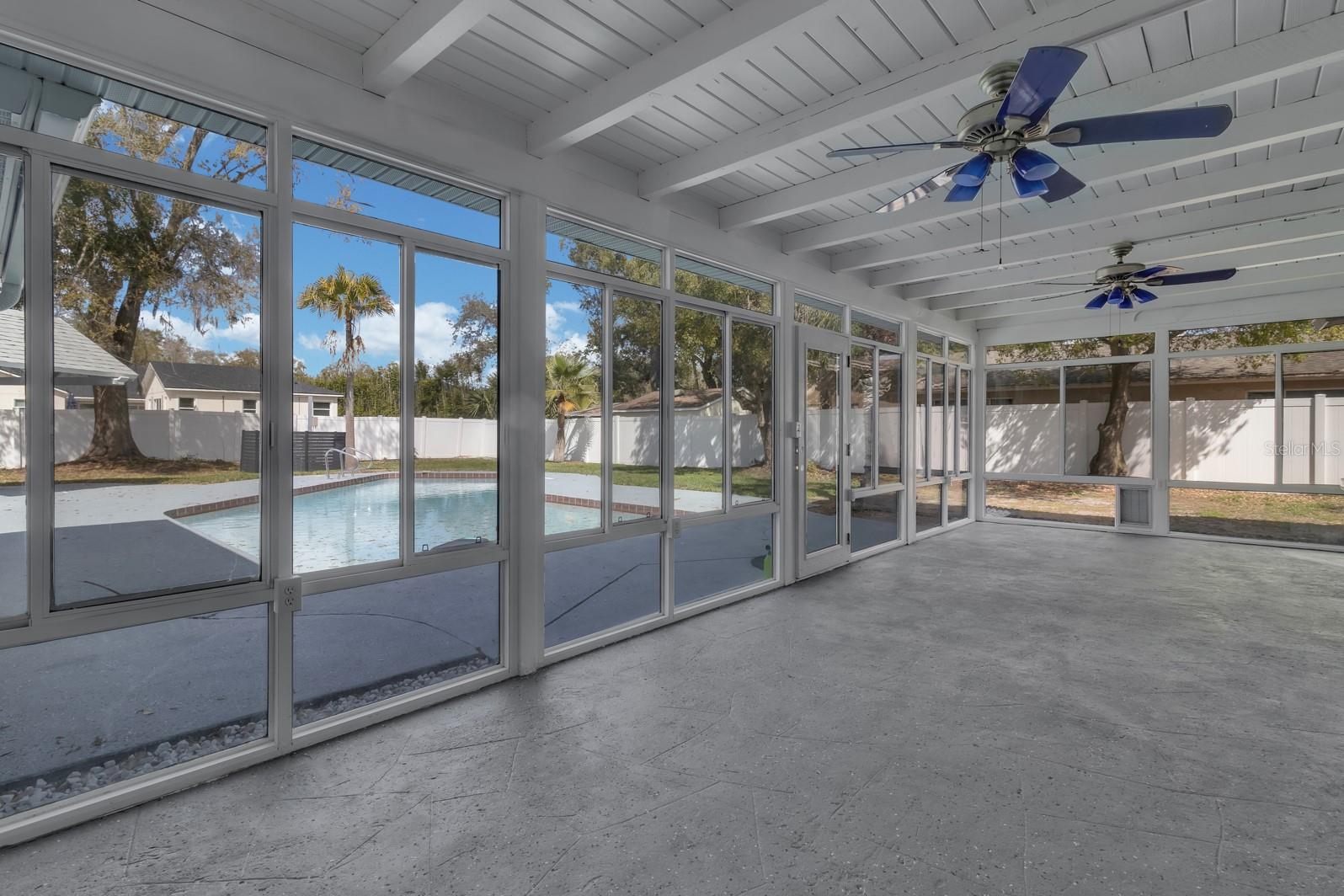 HARBOUR OAKS UNIT 1 - Residential