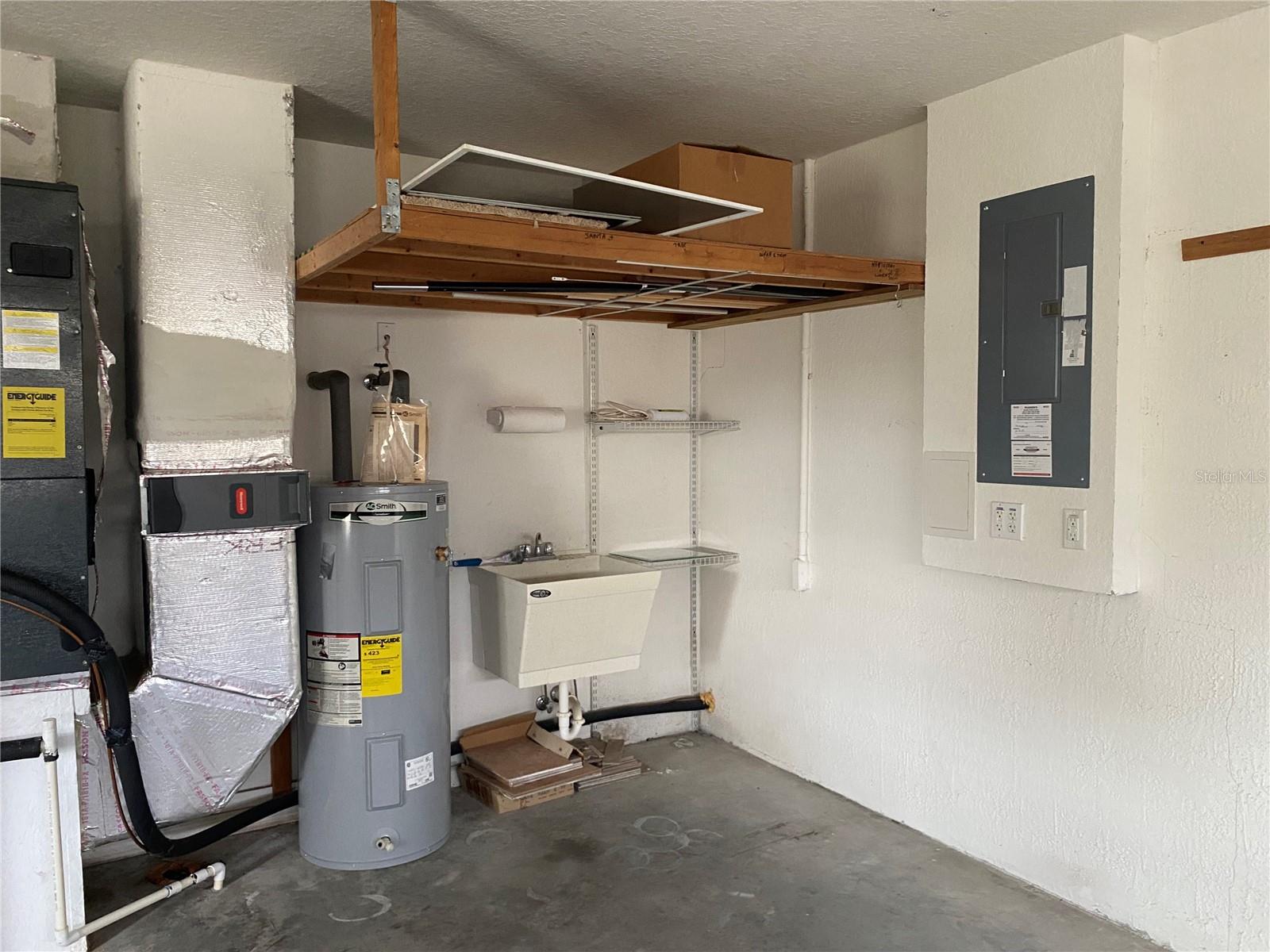 FOUNTAINS/OAK RUN PH I - Residential Lease