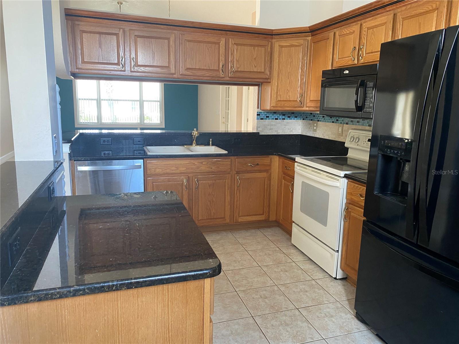 FOUNTAINS/OAK RUN PH I - Residential Lease