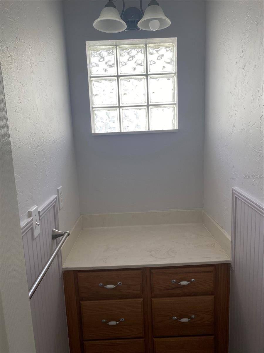 FOUNTAINS/OAK RUN PH I - Residential Lease