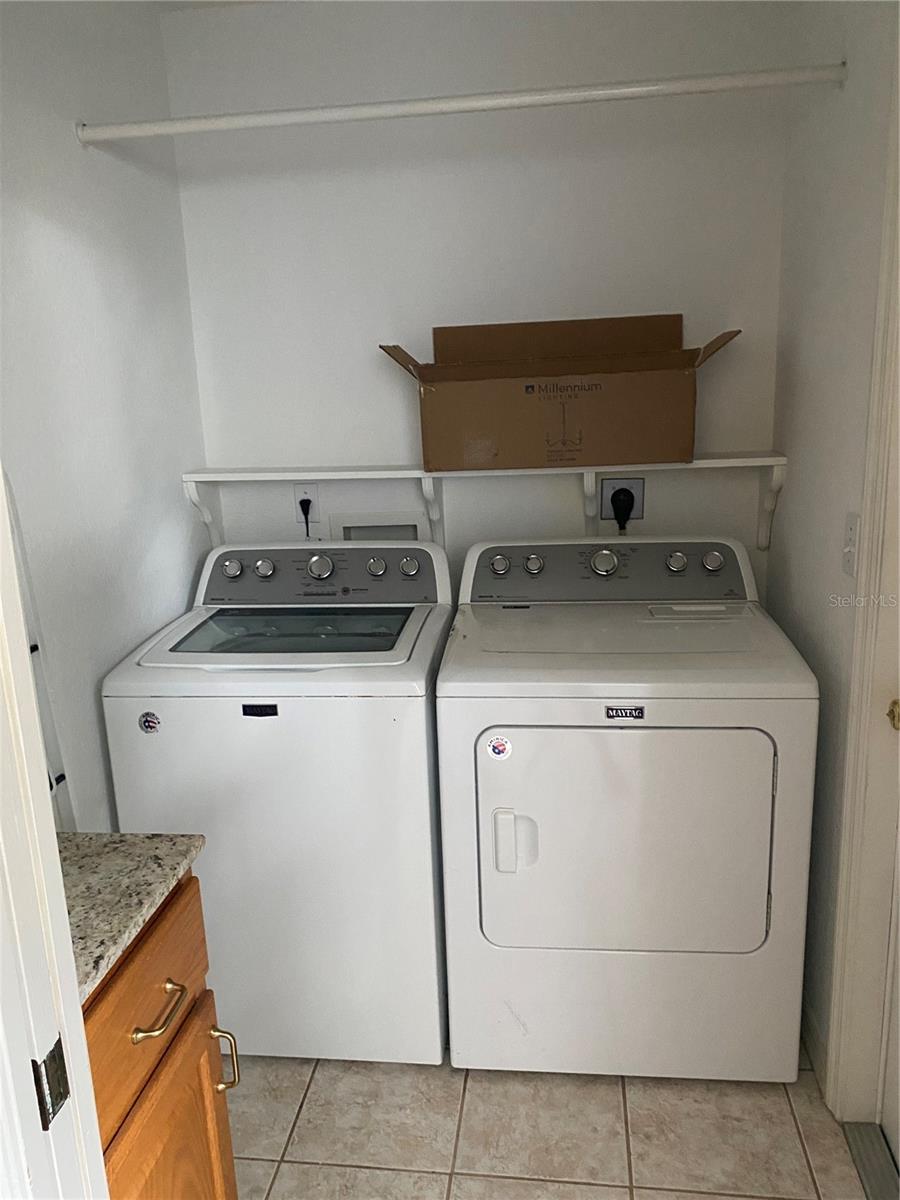 FOUNTAINS/OAK RUN PH I - Residential Lease