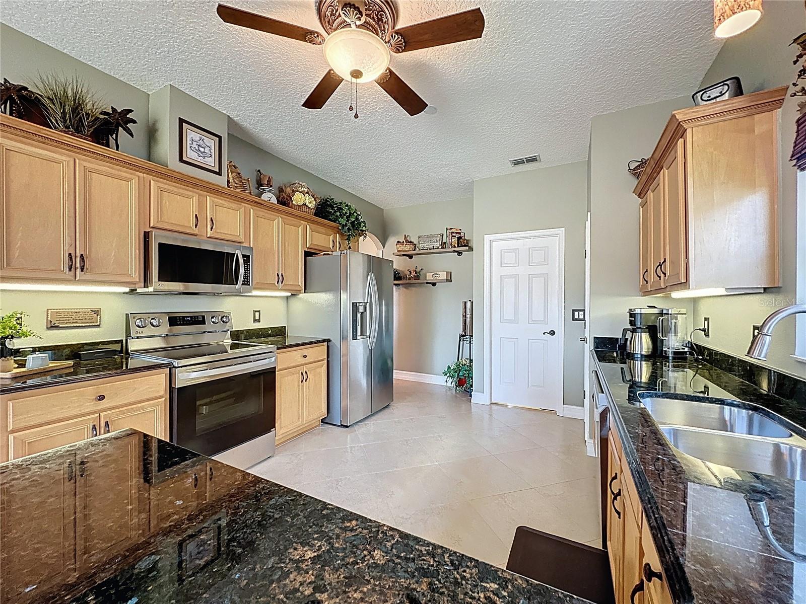 PLANTATION AT LEESBURG LONG MEADOW VILLAGE - Residential