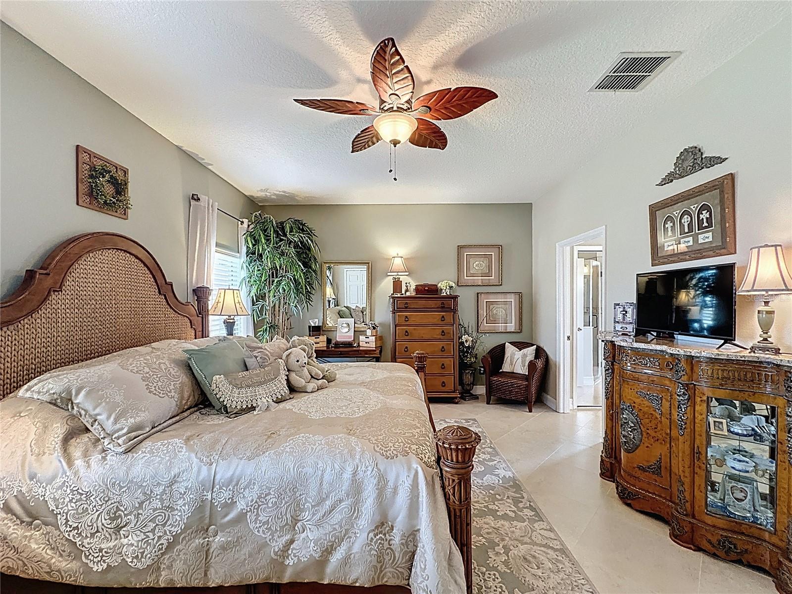 PLANTATION AT LEESBURG LONG MEADOW VILLAGE - Residential