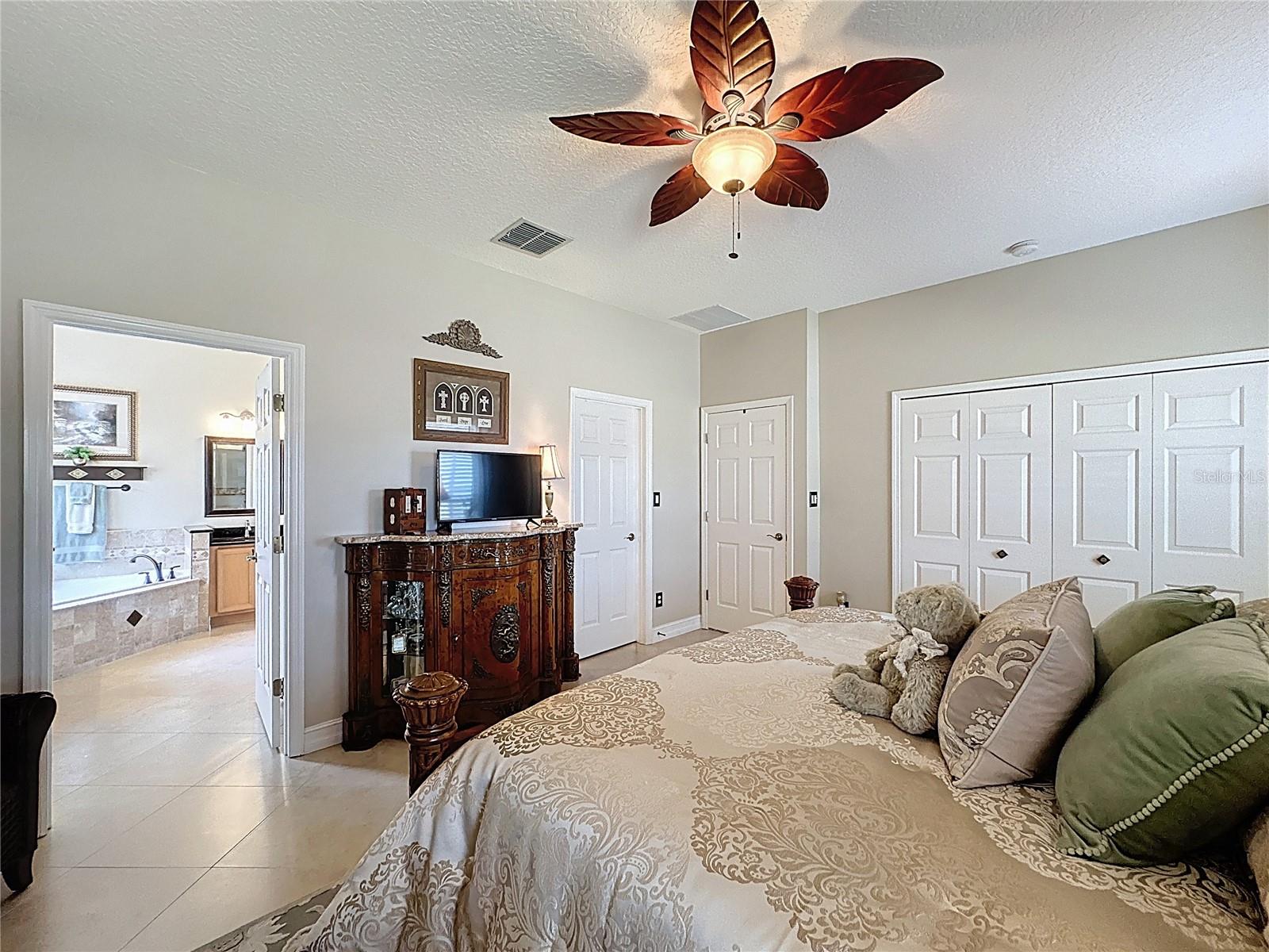 PLANTATION AT LEESBURG LONG MEADOW VILLAGE - Residential