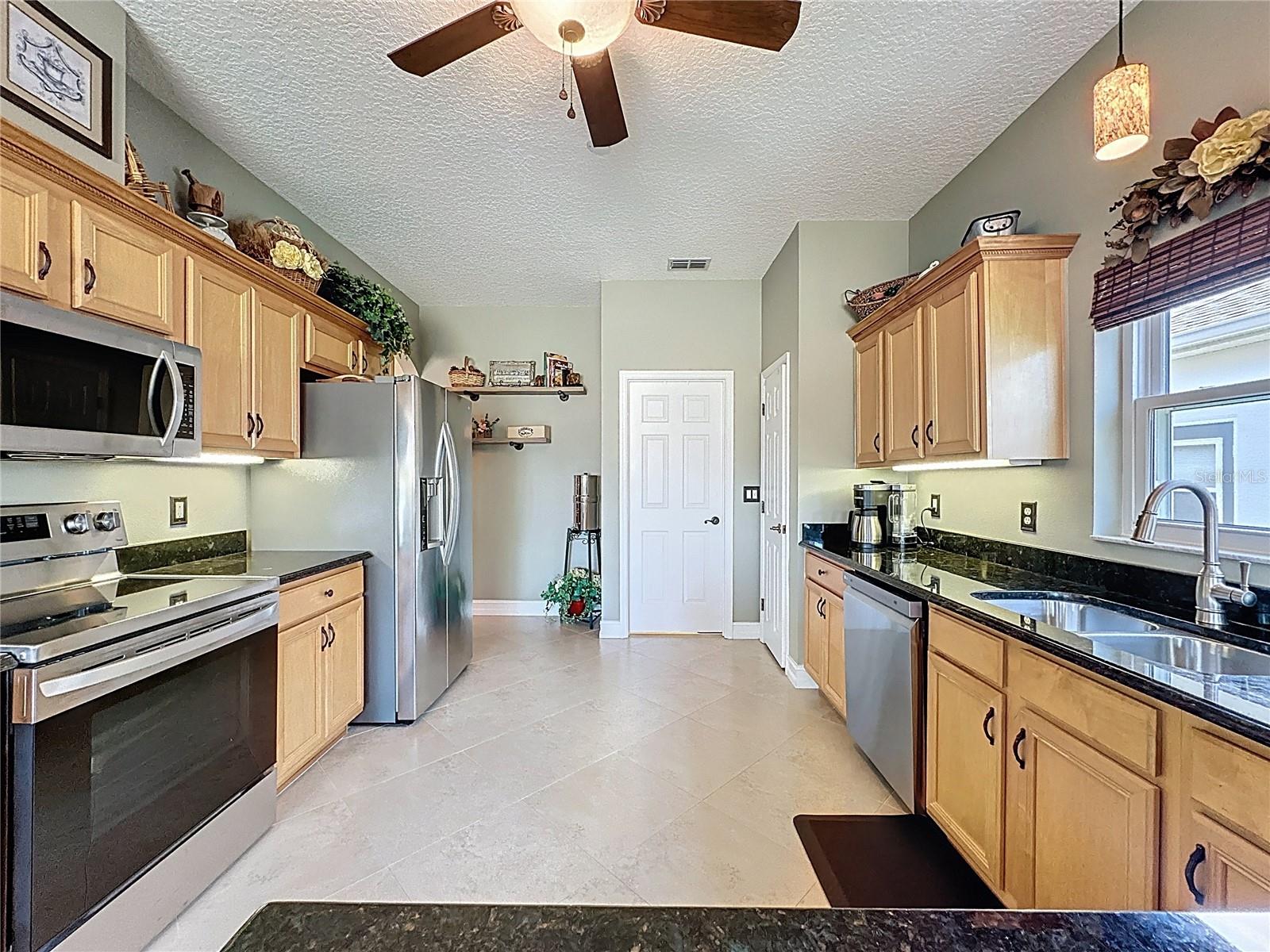 PLANTATION AT LEESBURG LONG MEADOW VILLAGE - Residential