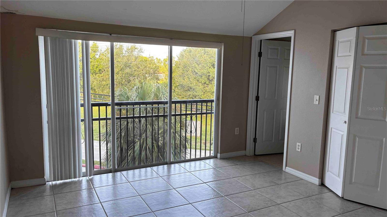 NEW TRIAD TWNHMS OF CARROLL - Residential Lease