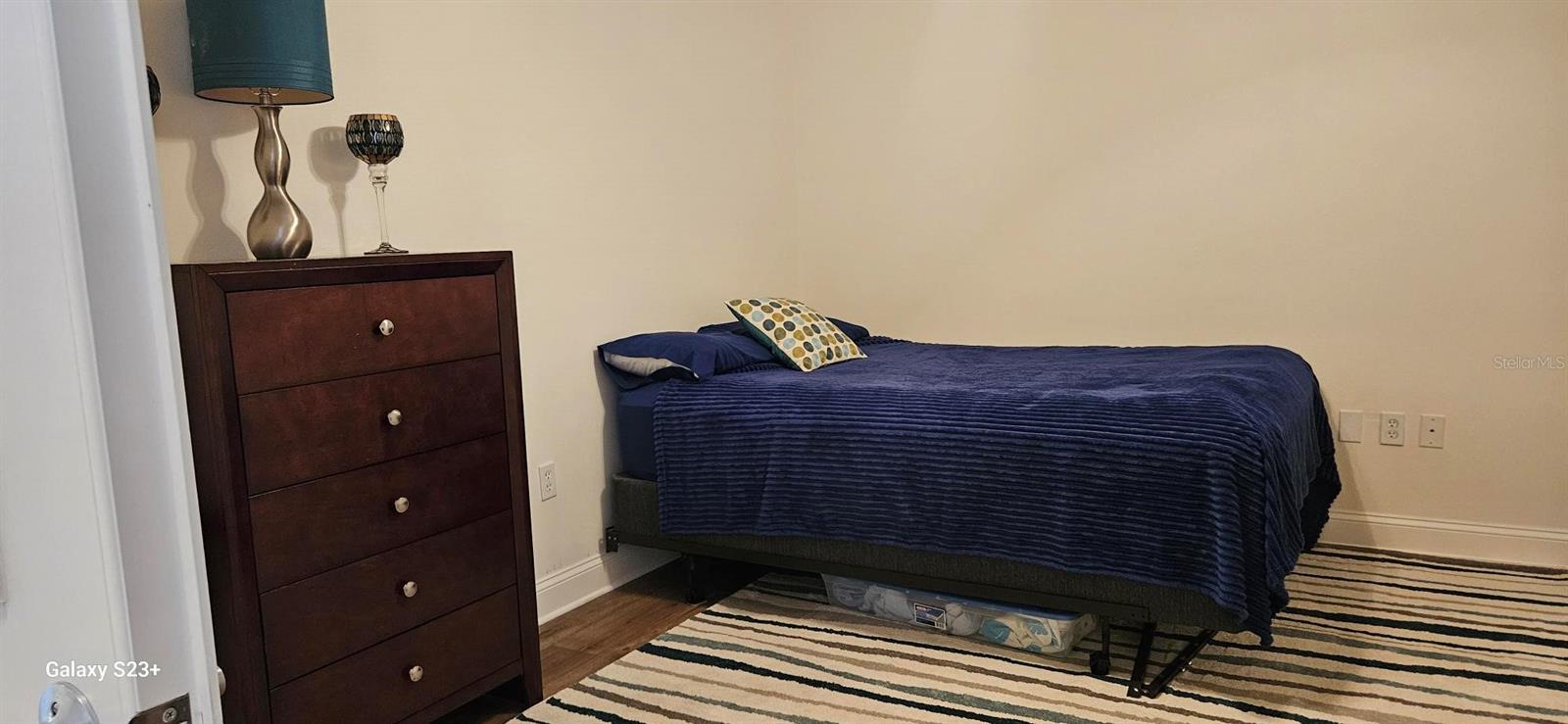 STATION SQUARE CONDO - Residential