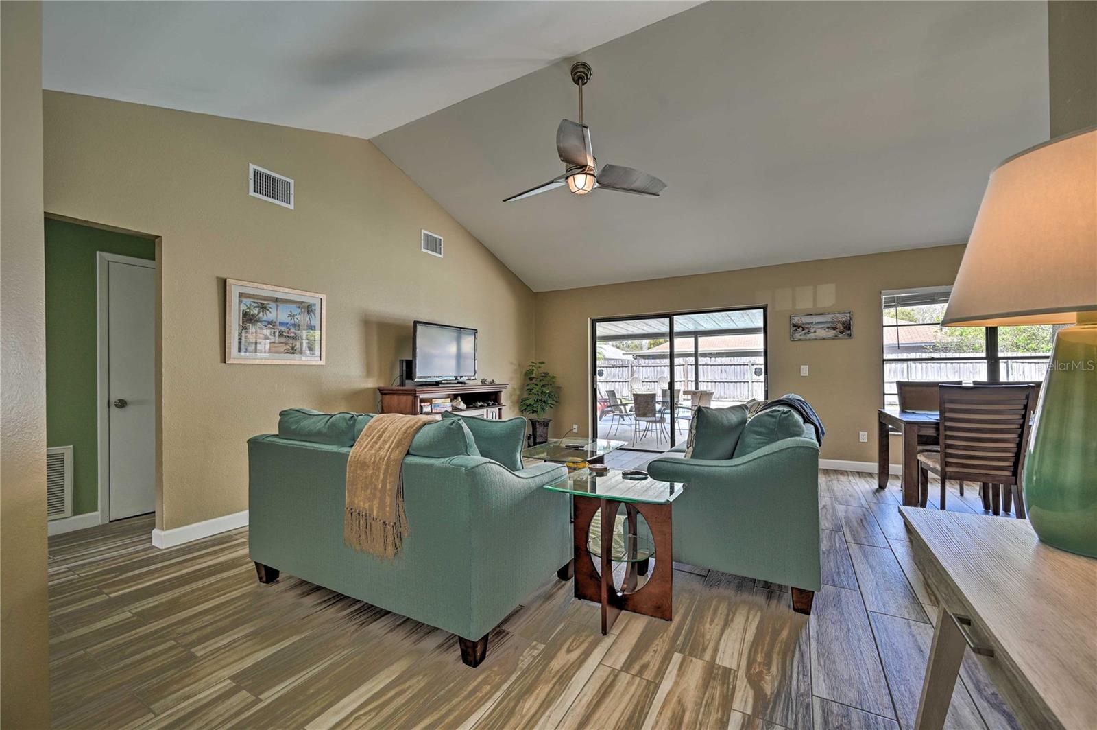 COUNTRY VILLAGE UNIT 2 - Residential