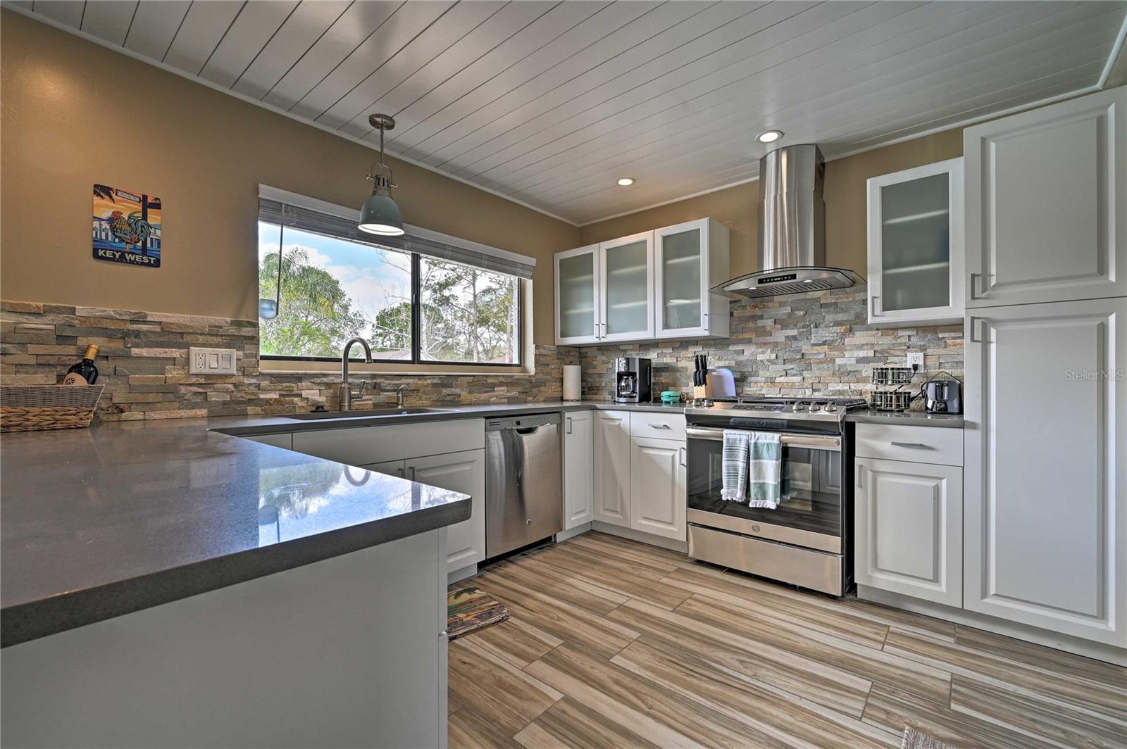 COUNTRY VILLAGE UNIT 2 - Residential
