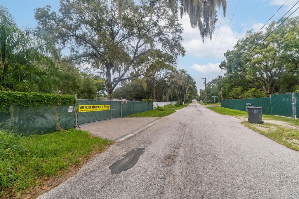 Photo of 201 S Lakewood Drive, Brandon, FL 33511 (MLS # TB8311112)