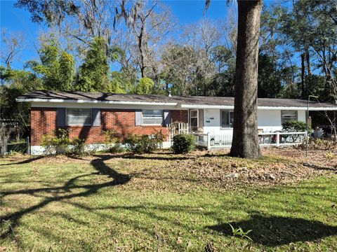 Photo of 3224 NW 30th Place, Gainesville, FL 32605 (MLS # TB8481242)