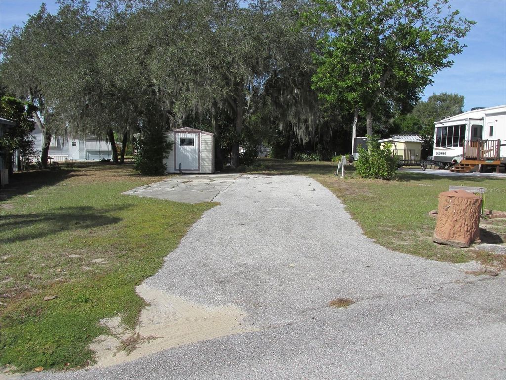 Photo of 5 Blue Quill Circle, Lake Wales, FL 33898 (MLS # K4903137)