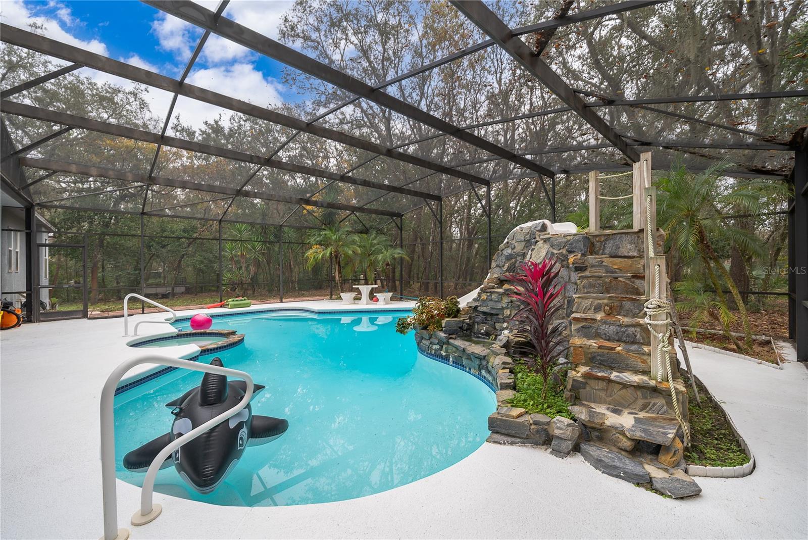 SUSAN WOODS - Residential