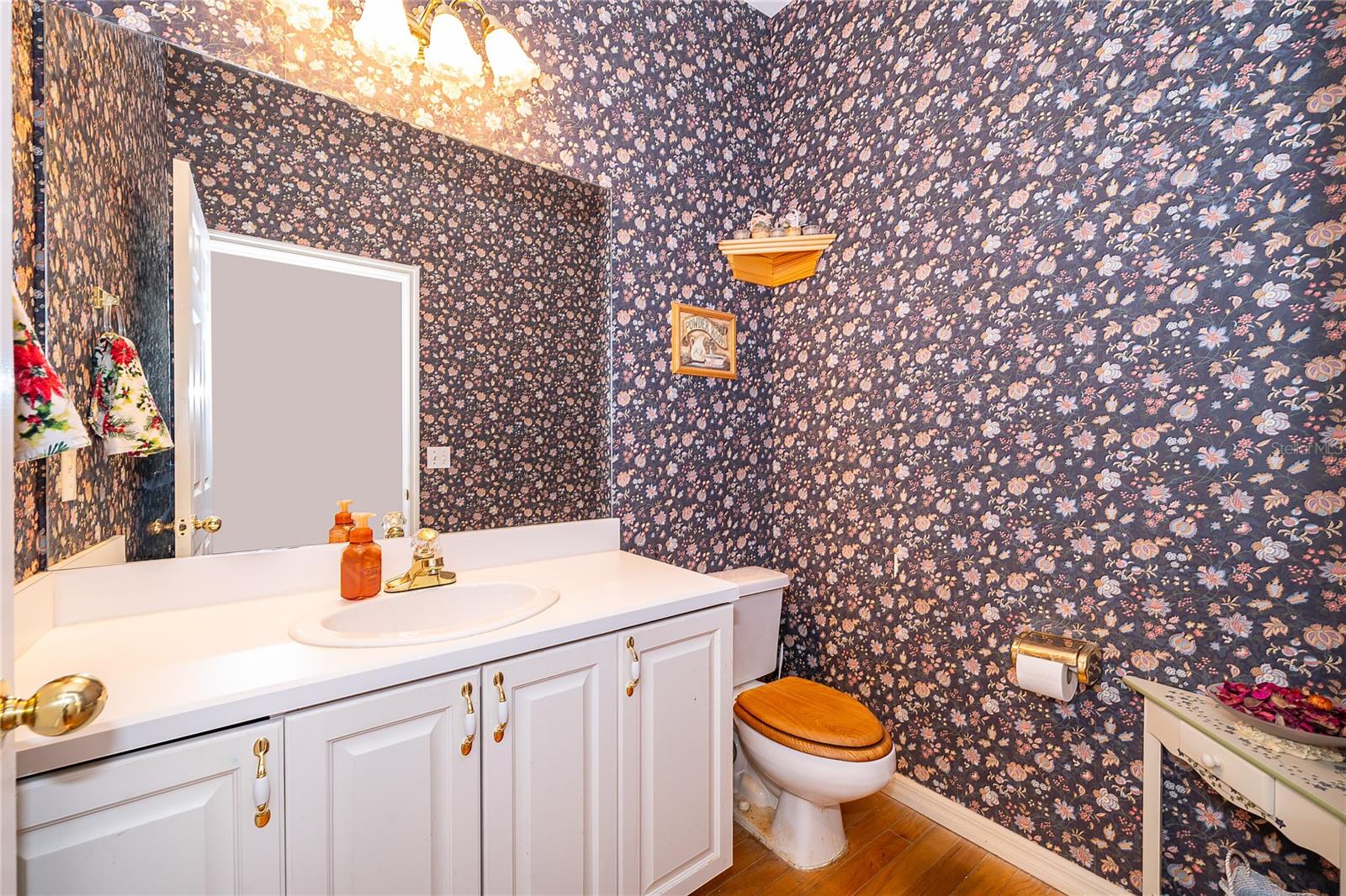 SUSAN WOODS - Residential