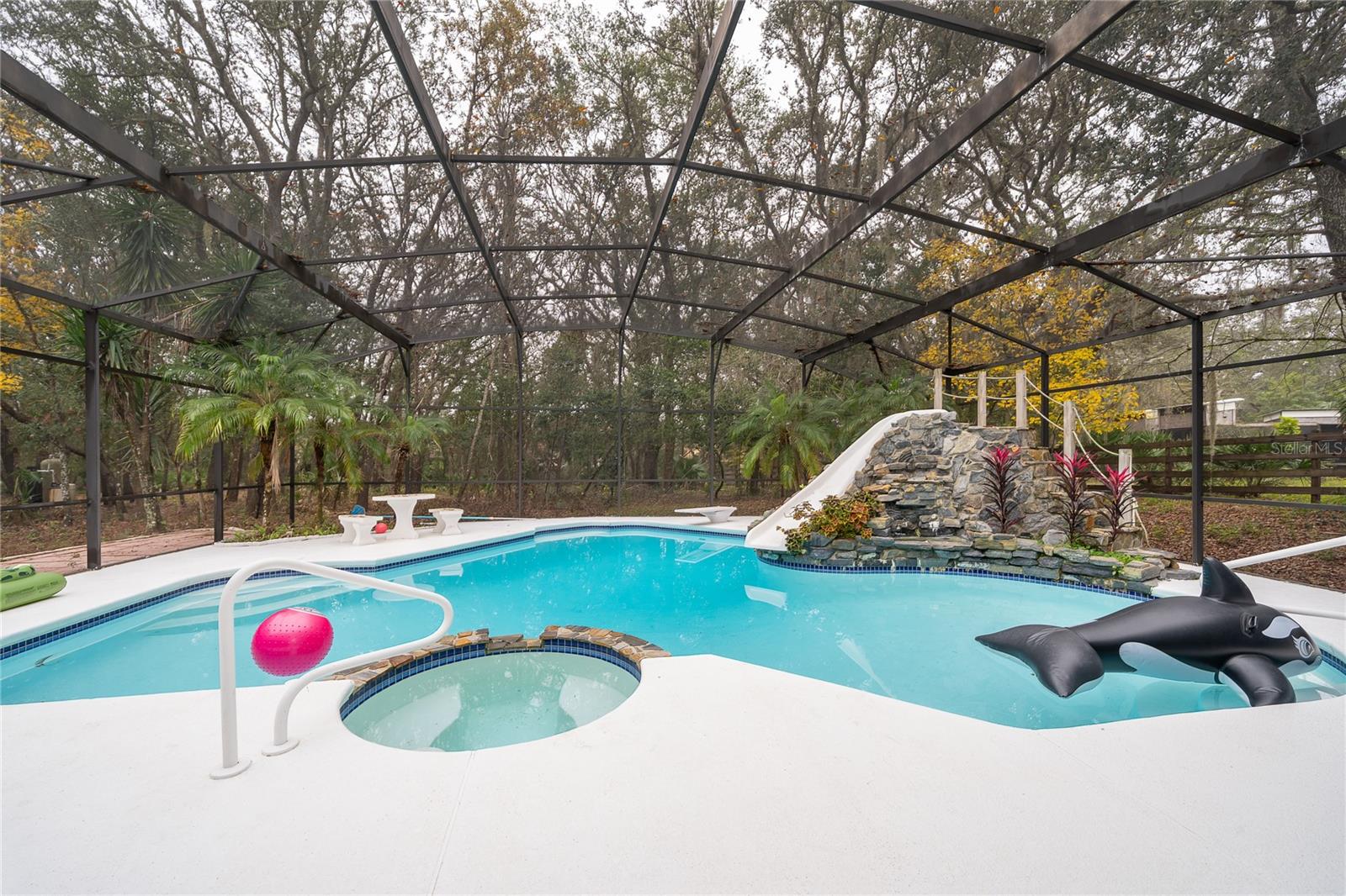 SUSAN WOODS - Residential