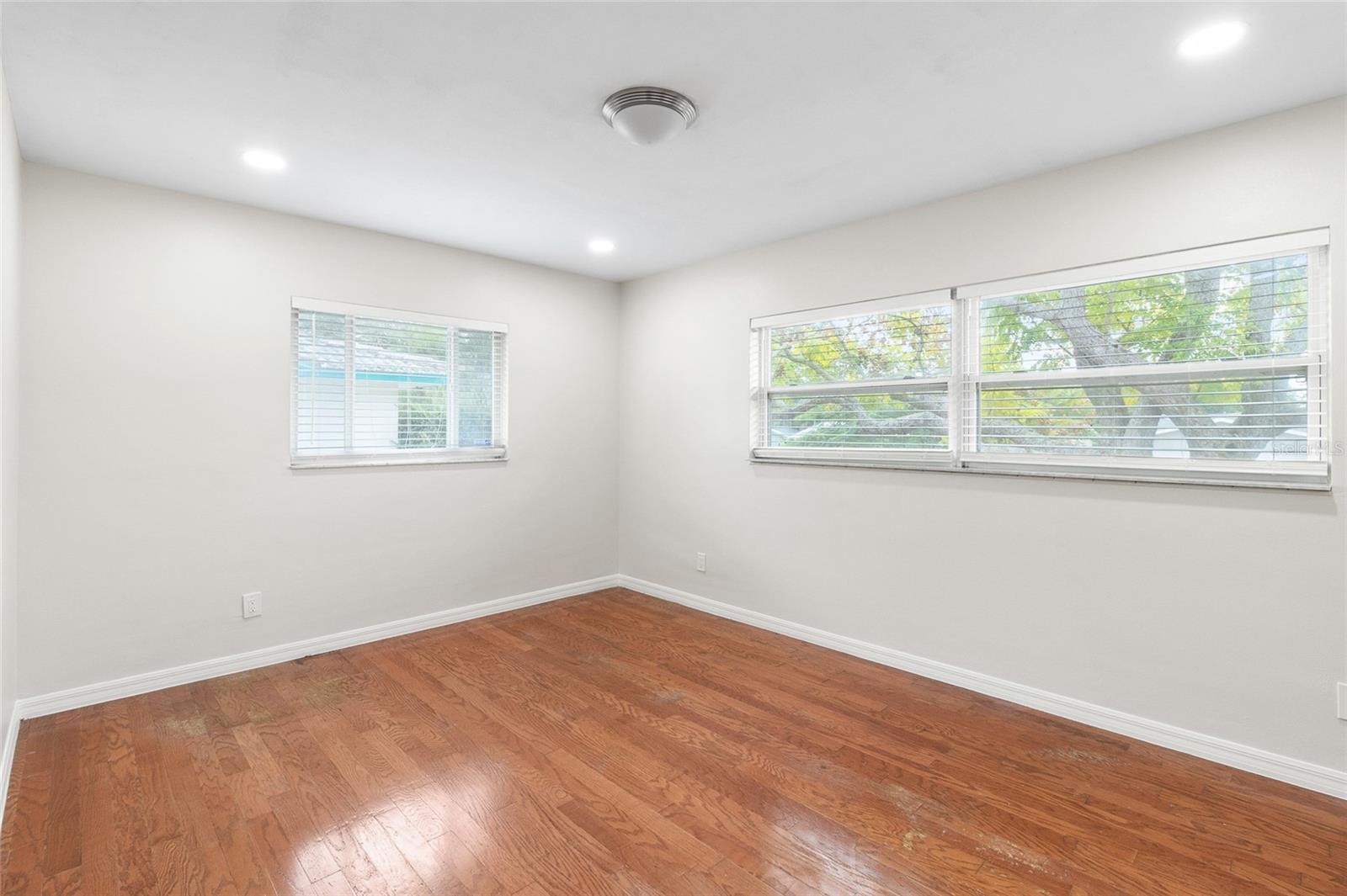 FAIR OAKS 2ND ADD - Residential Lease