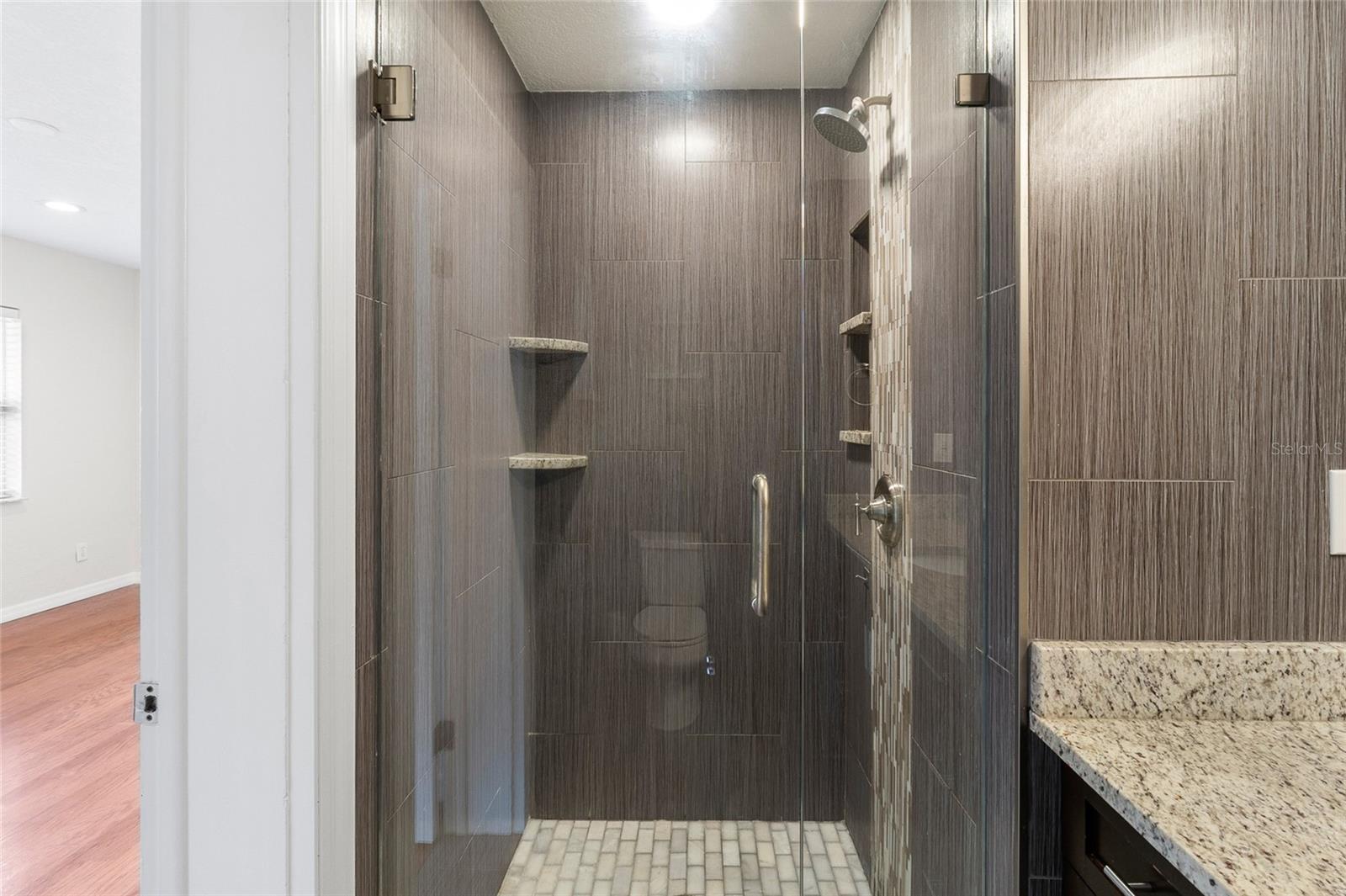 FAIR OAKS 2ND ADD - Residential Lease