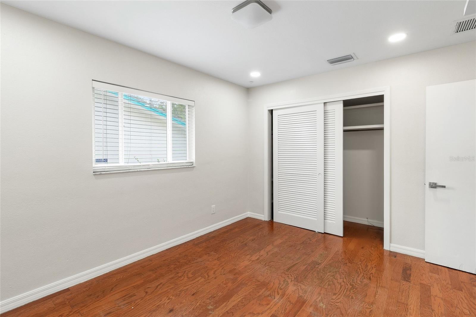 FAIR OAKS 2ND ADD - Residential Lease