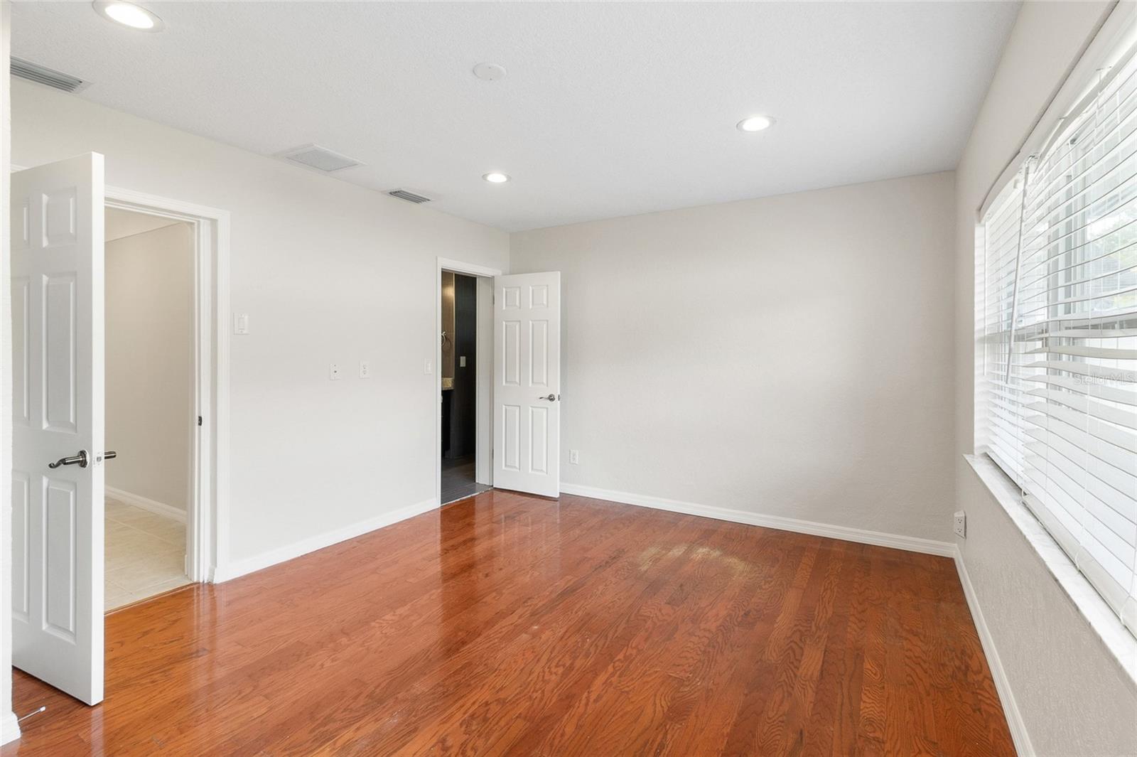 FAIR OAKS 2ND ADD - Residential Lease