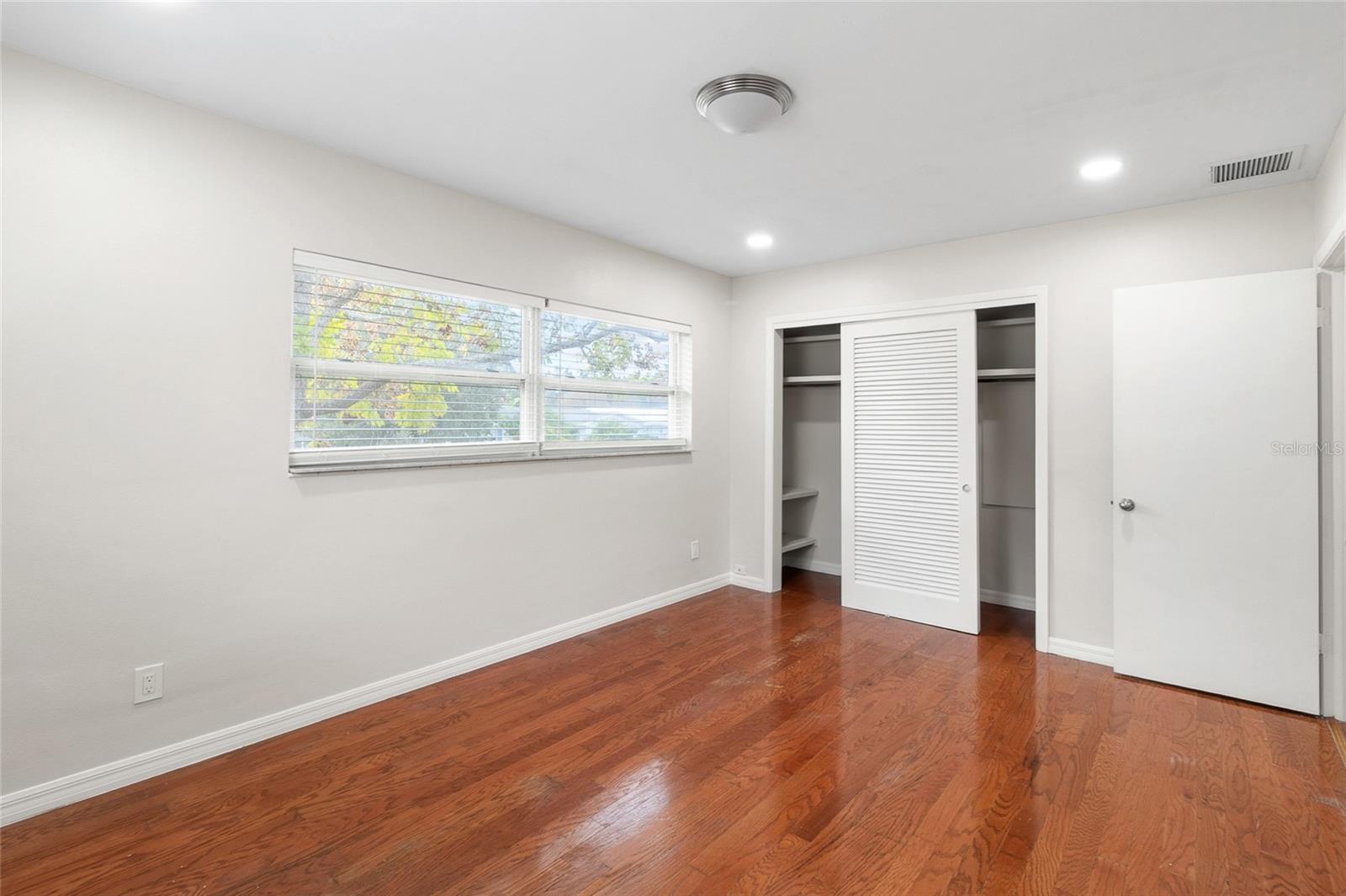 FAIR OAKS 2ND ADD - Residential Lease