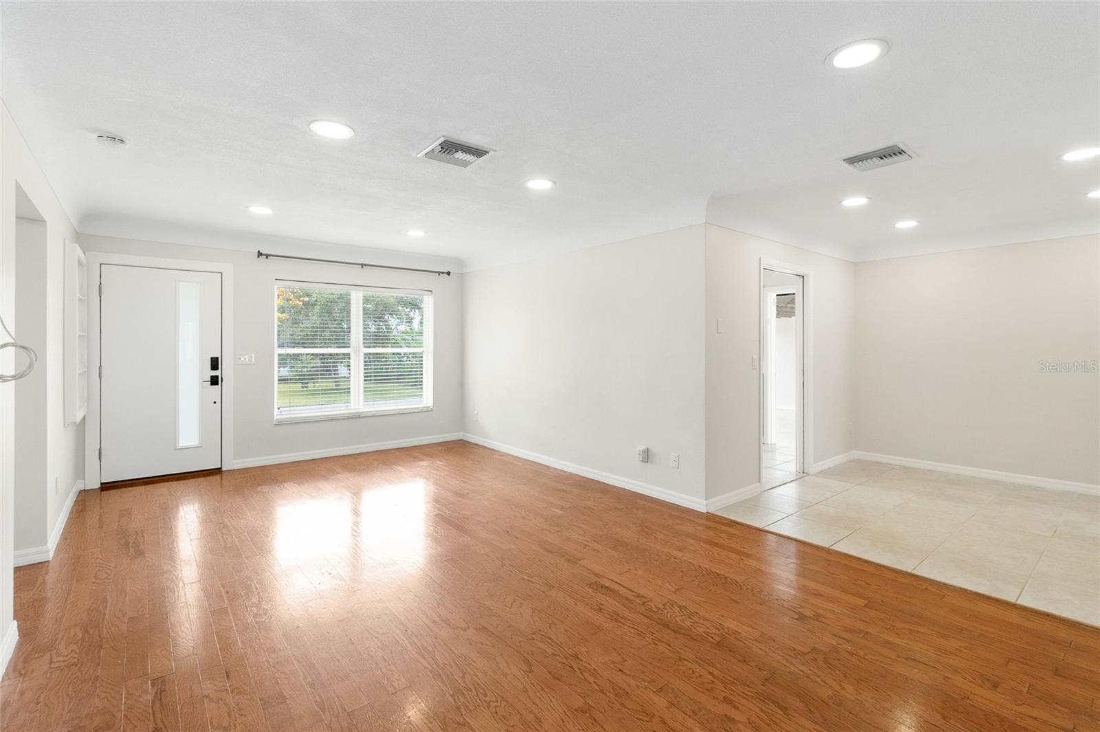 FAIR OAKS 2ND ADD - Residential Lease