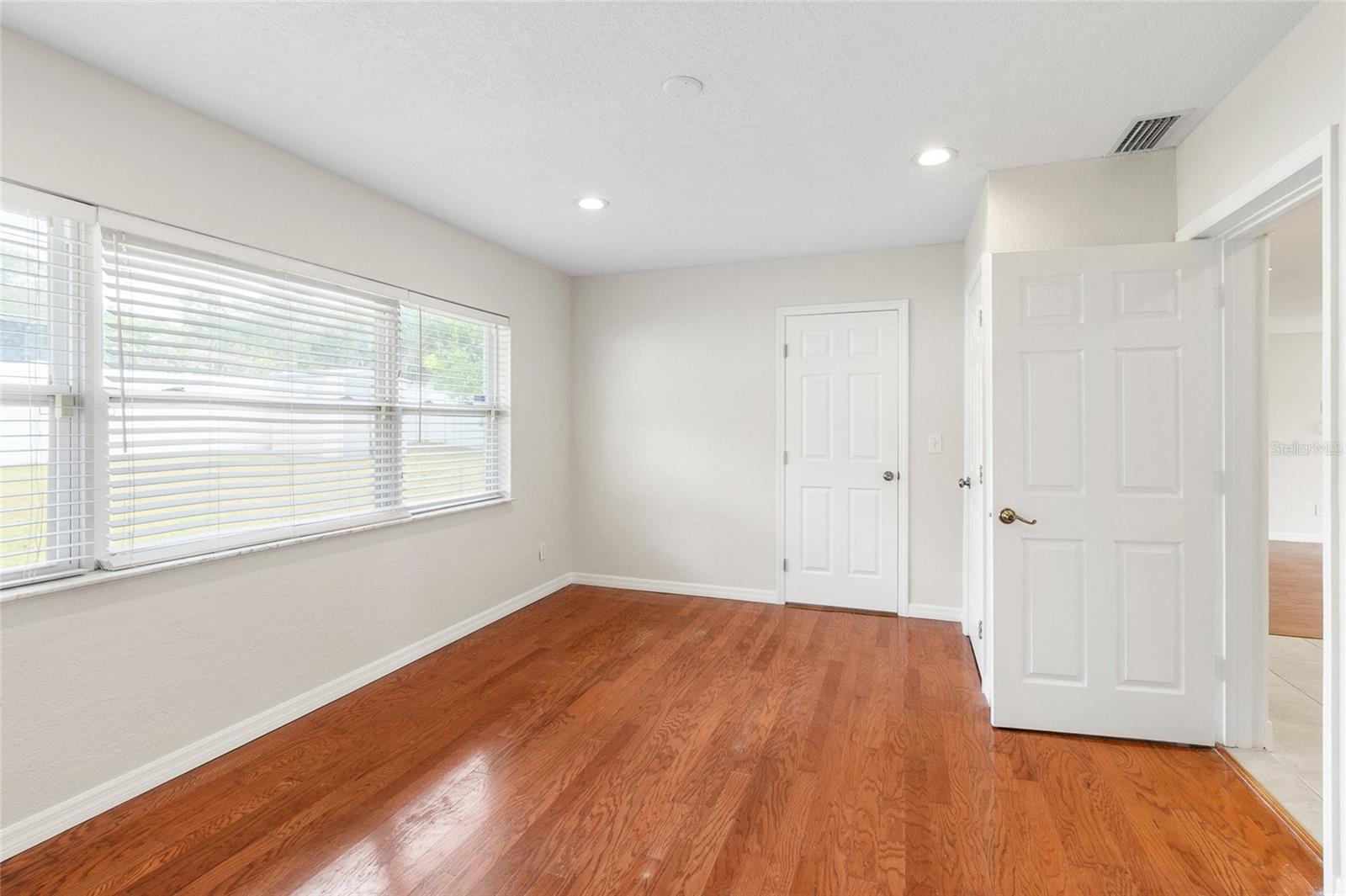 FAIR OAKS 2ND ADD - Residential Lease