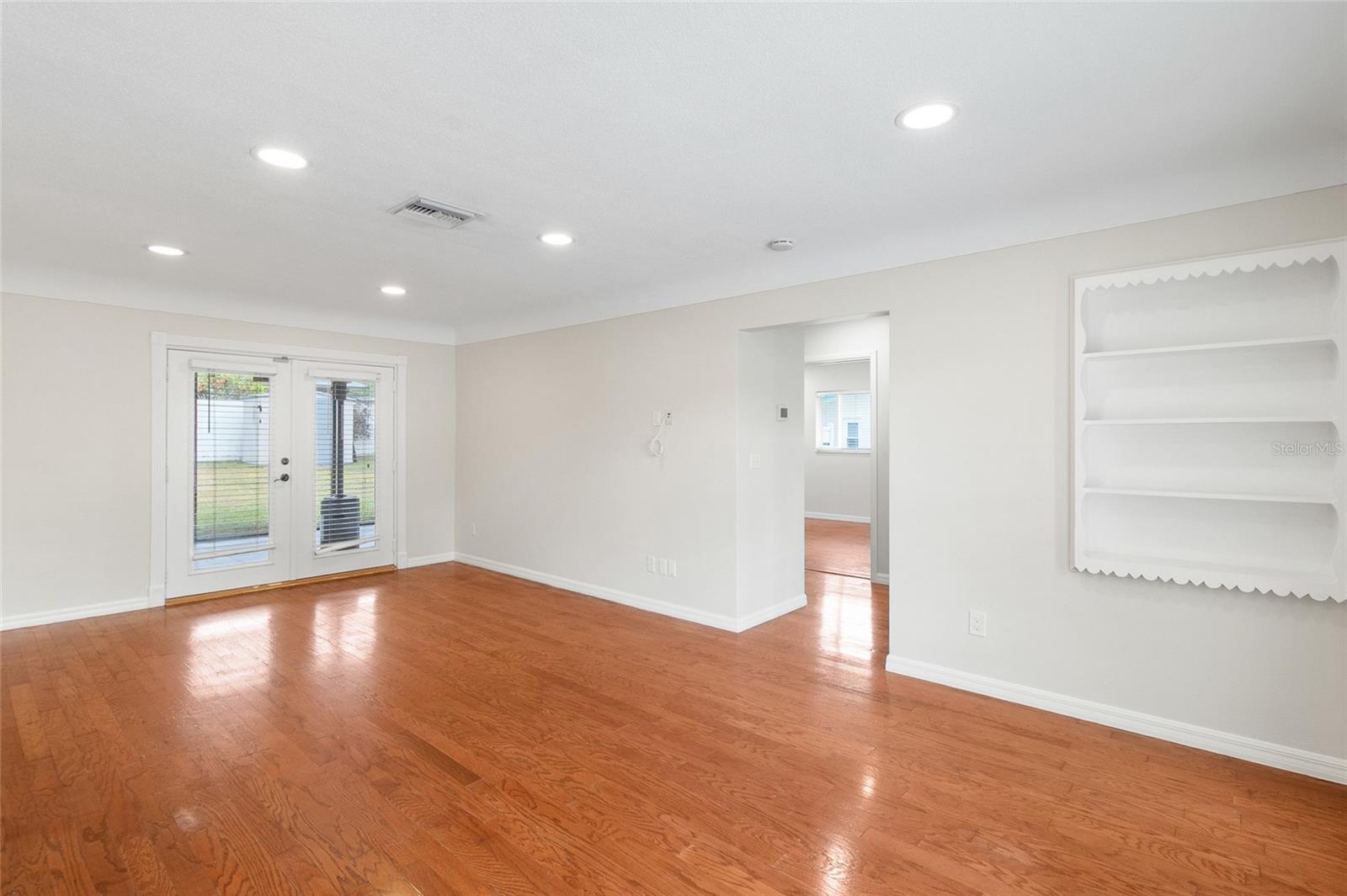 FAIR OAKS 2ND ADD - Residential Lease