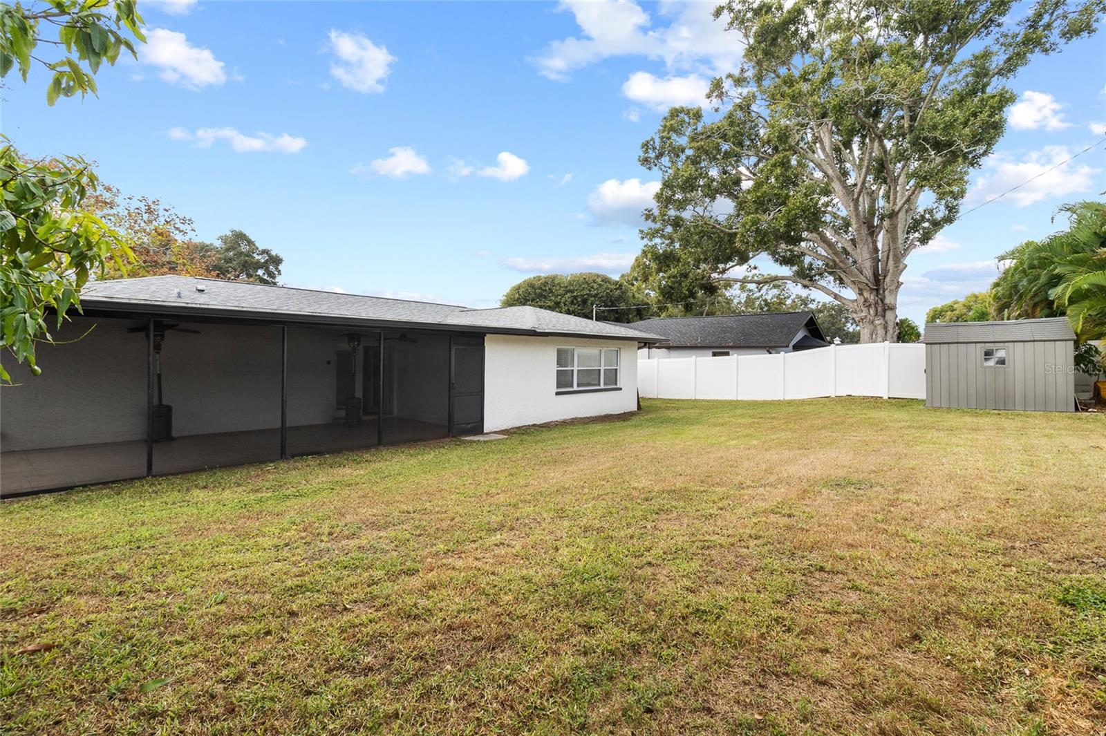 FAIR OAKS 2ND ADD - Residential Lease