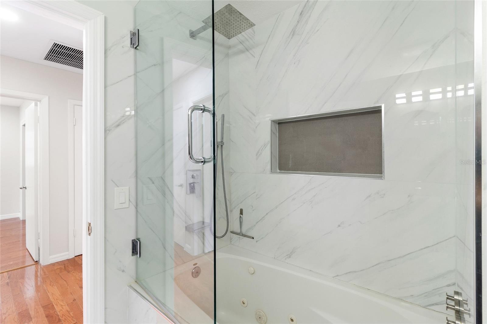 FAIR OAKS 2ND ADD - Residential Lease