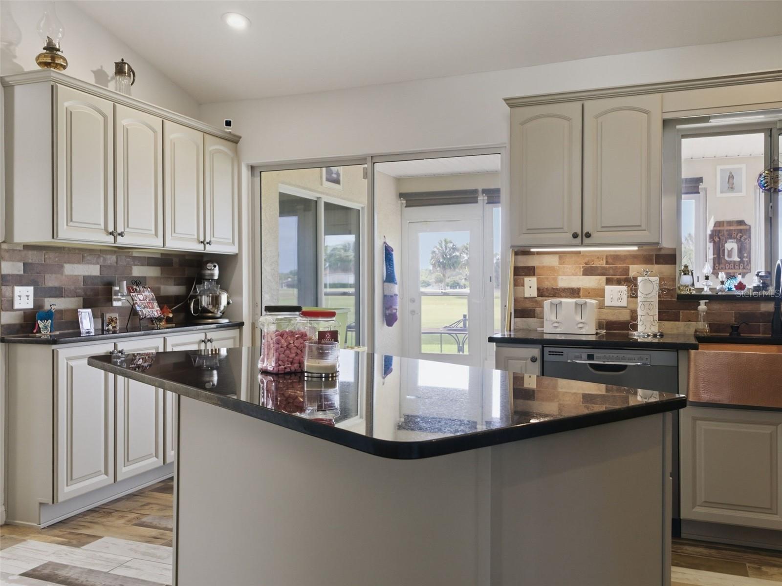 OCALA PALMS UN 06 - Residential