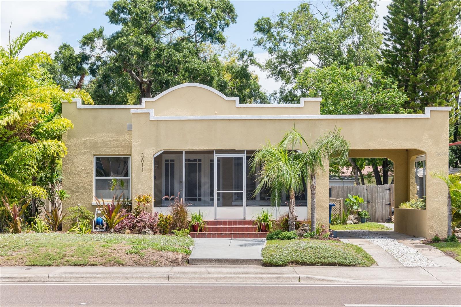 3611 W BAY TO BAY BOULEVARD