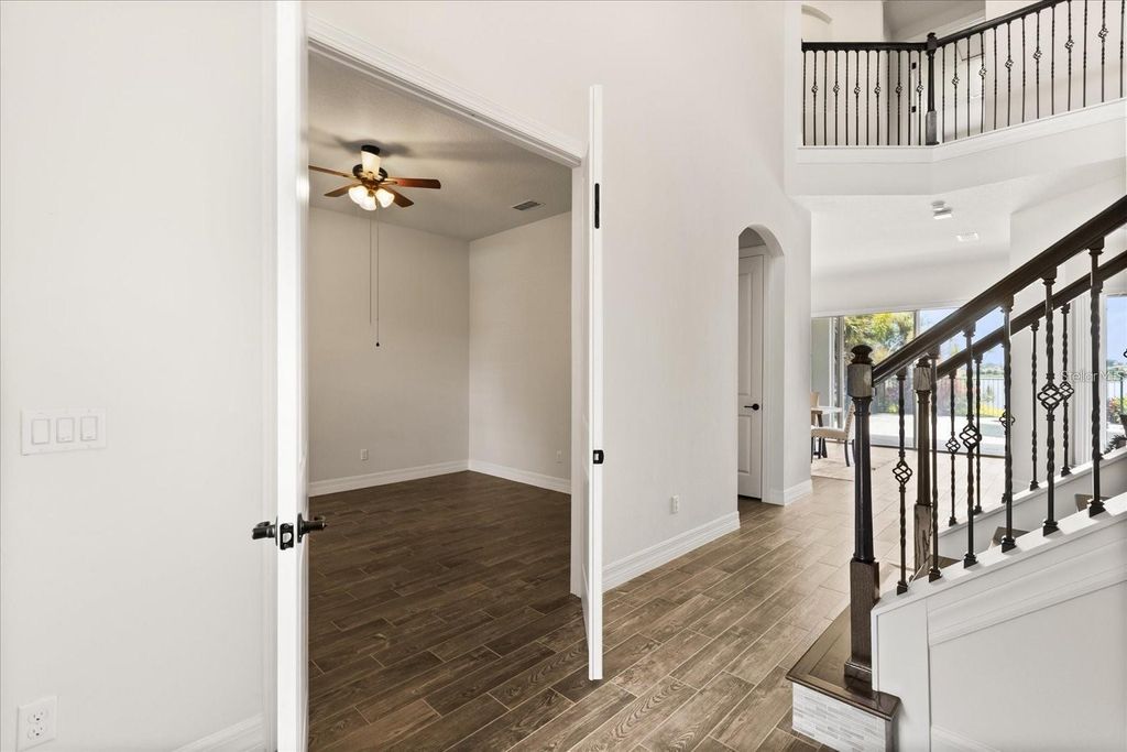 Photo of 10854 Lemon Lake Boulevard, Orlando, FL 32836 (MLS # R4910152)