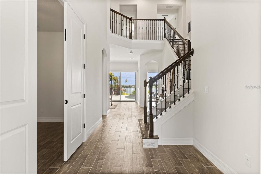 Photo of 10854 Lemon Lake Boulevard, Orlando, FL 32836 (MLS # R4910152)