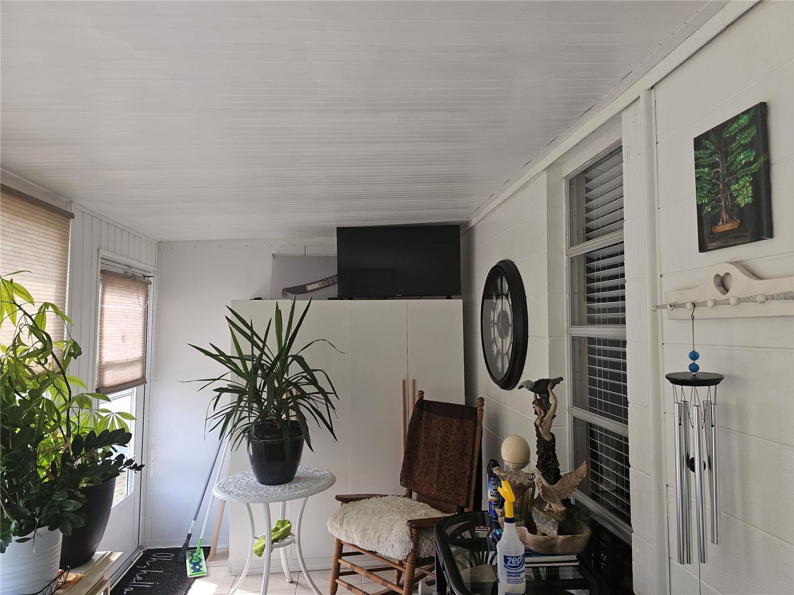 LAKESHORE CLUB - Residential