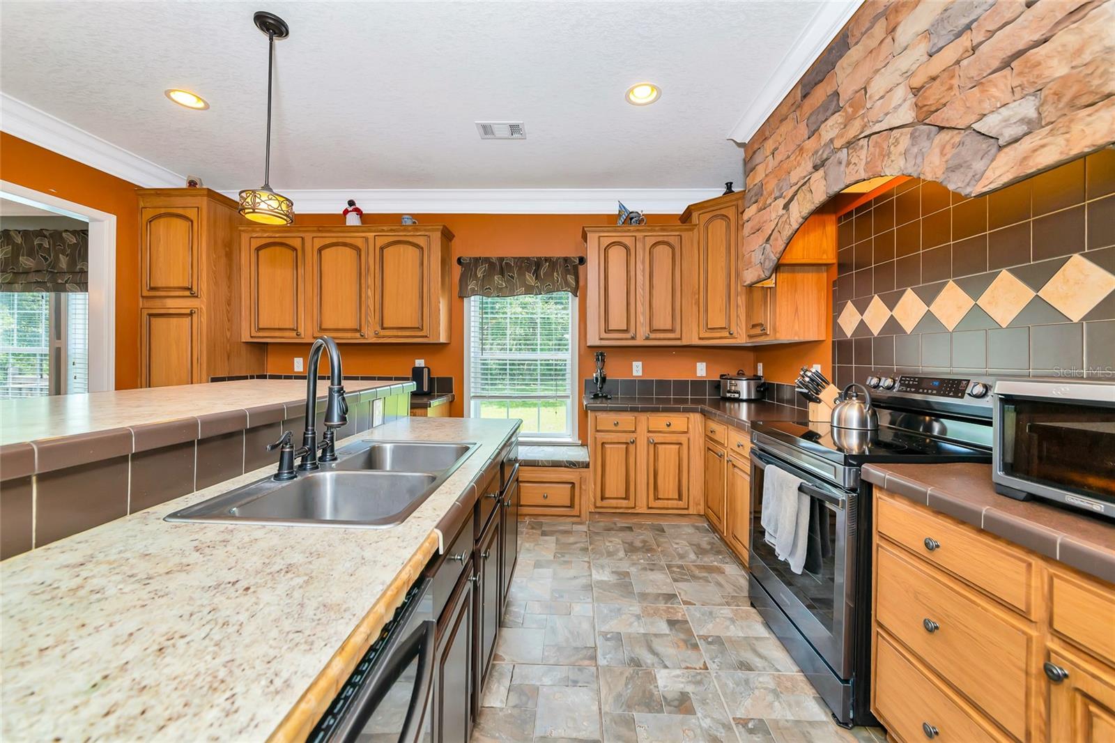 WATERBURY TRACTS CONTINUED - Residential