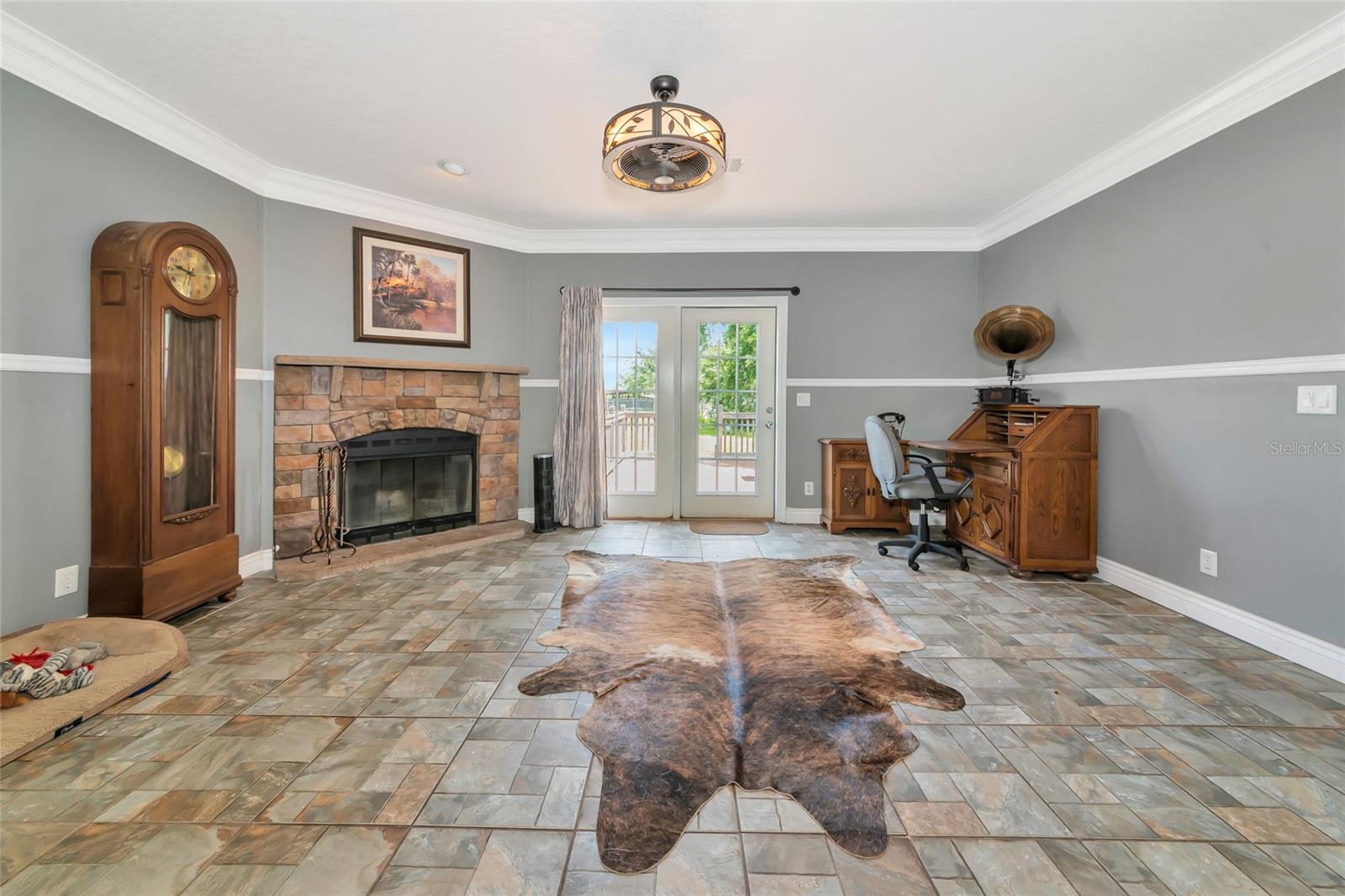 WATERBURY TRACTS CONTINUED - Residential