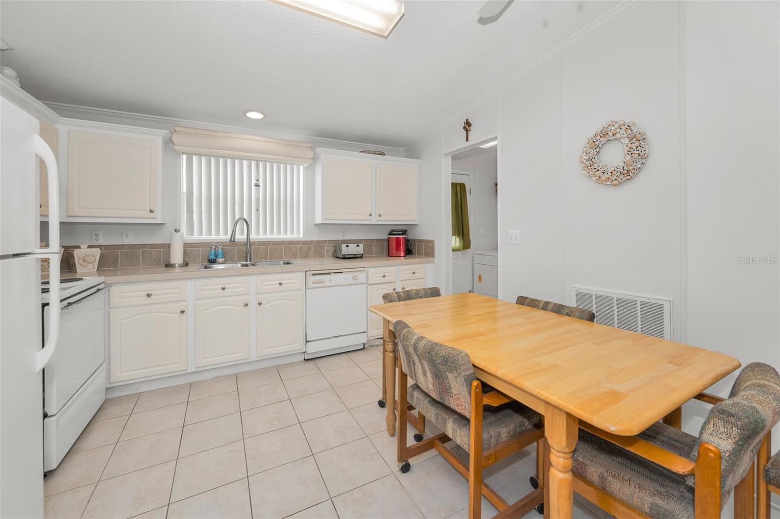 TARPON SHORES MOBILE HOME VILLAGE UNREC - Residential