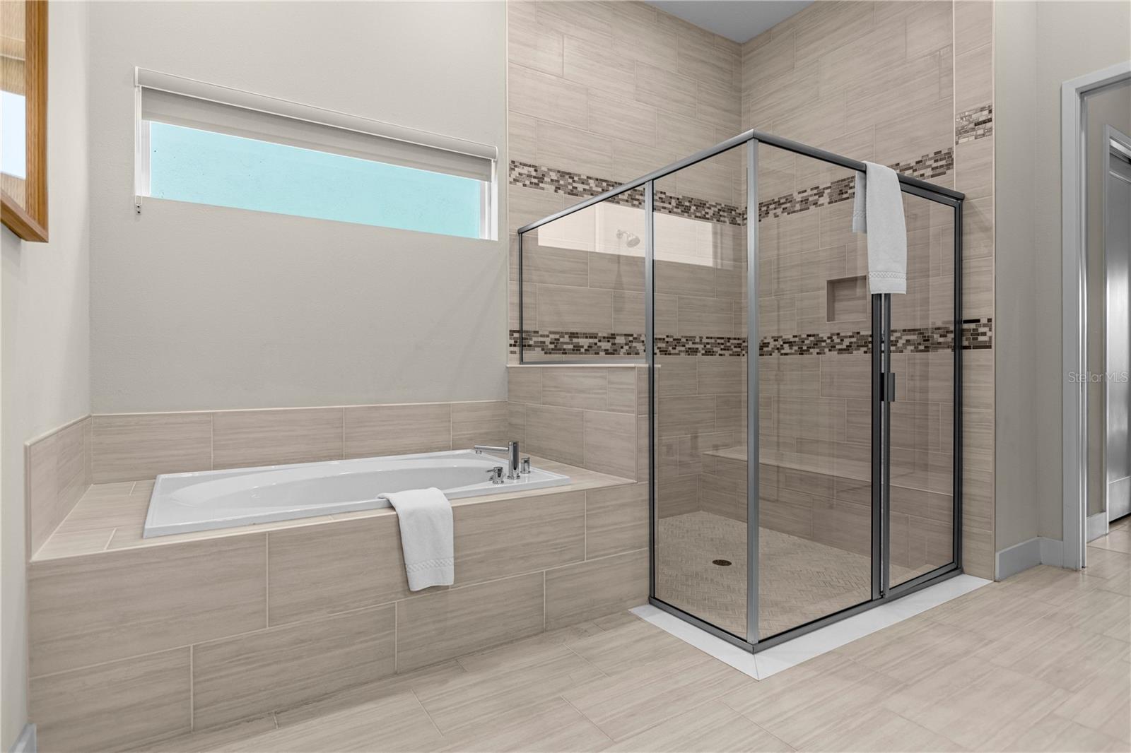 REUNION WEST FAIRWAYS 17 & 18 REP - Residential