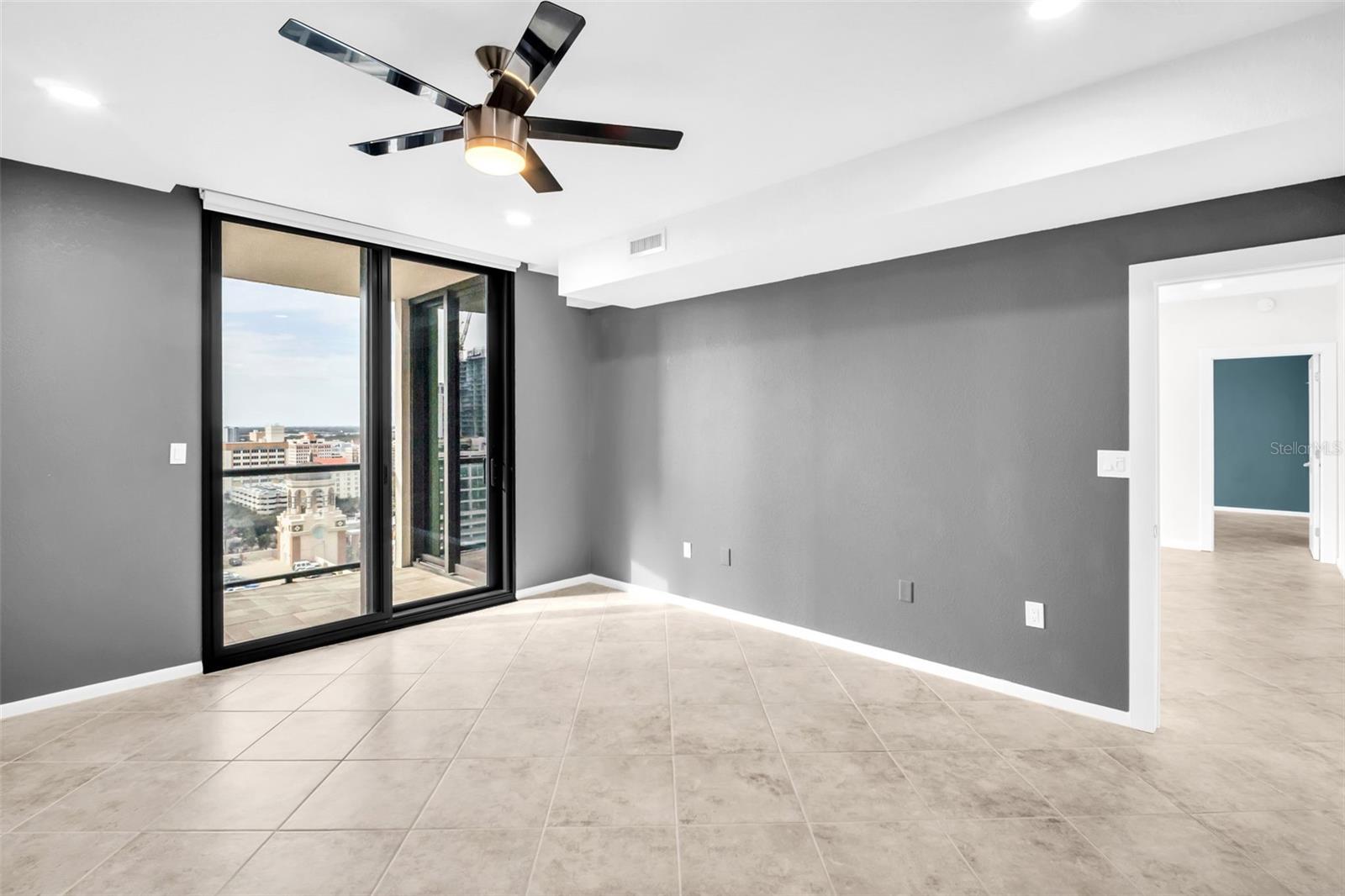 BAYFRONT TOWER CONDO - Residential Lease