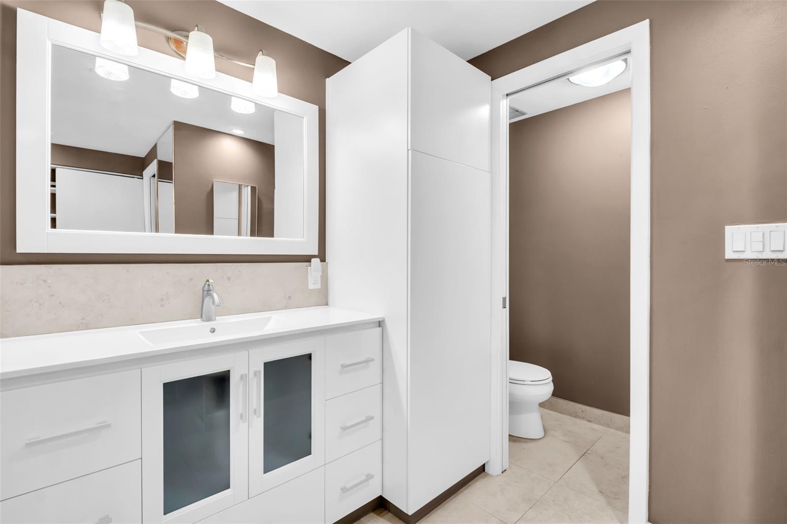 BAYFRONT TOWER CONDO - Residential Lease