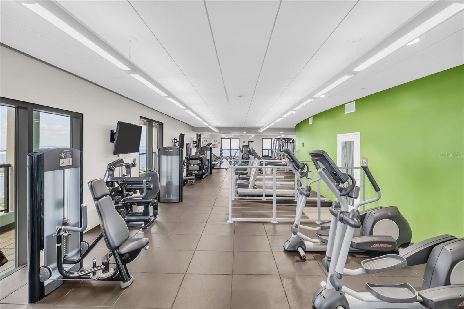 BAYFRONT TOWER CONDO - Residential Lease